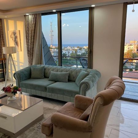 Apartamento Elegant 2+1 Flat In The Heart Of Kyrenia + Wifi Exterior foto