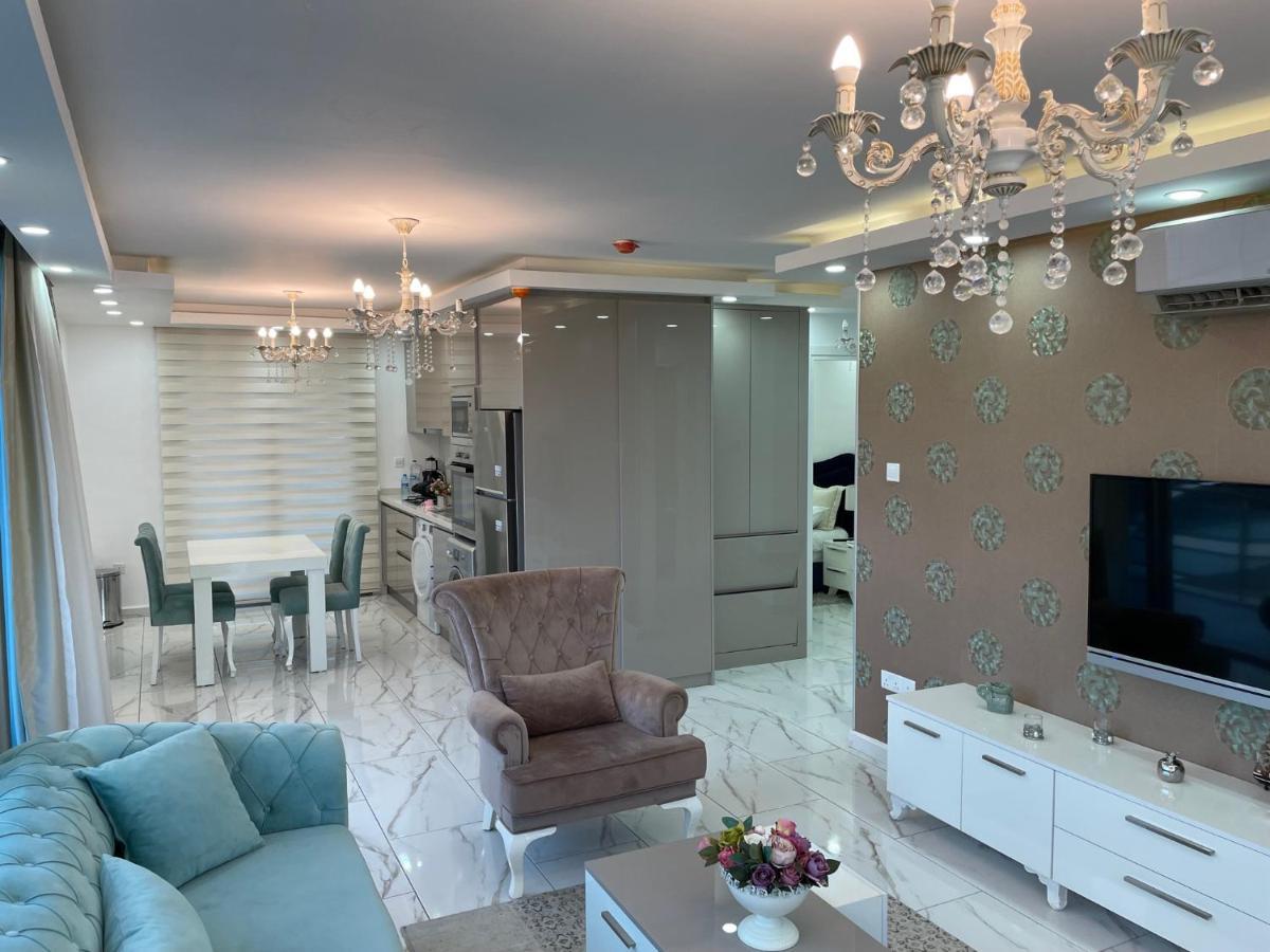 Apartamento Elegant 2+1 Flat In The Heart Of Kyrenia + Wifi Exterior foto